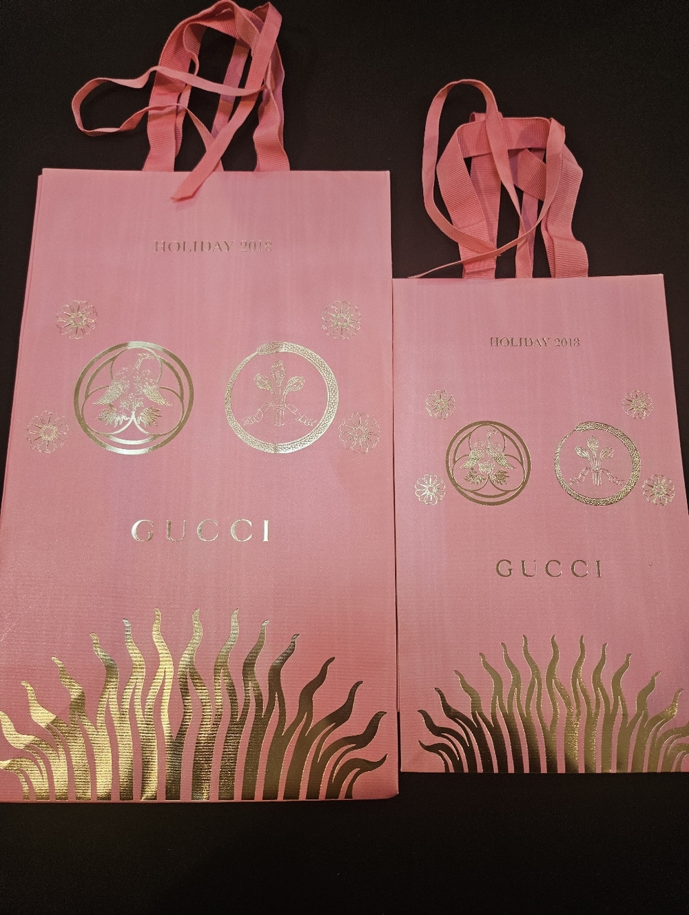 GUCCI Holiday Edition 2018 Pink & Gold Paper Shopping Bags Medium And Small